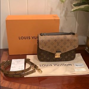 Louis Vuitton Pochette Métis Reverse Monogram